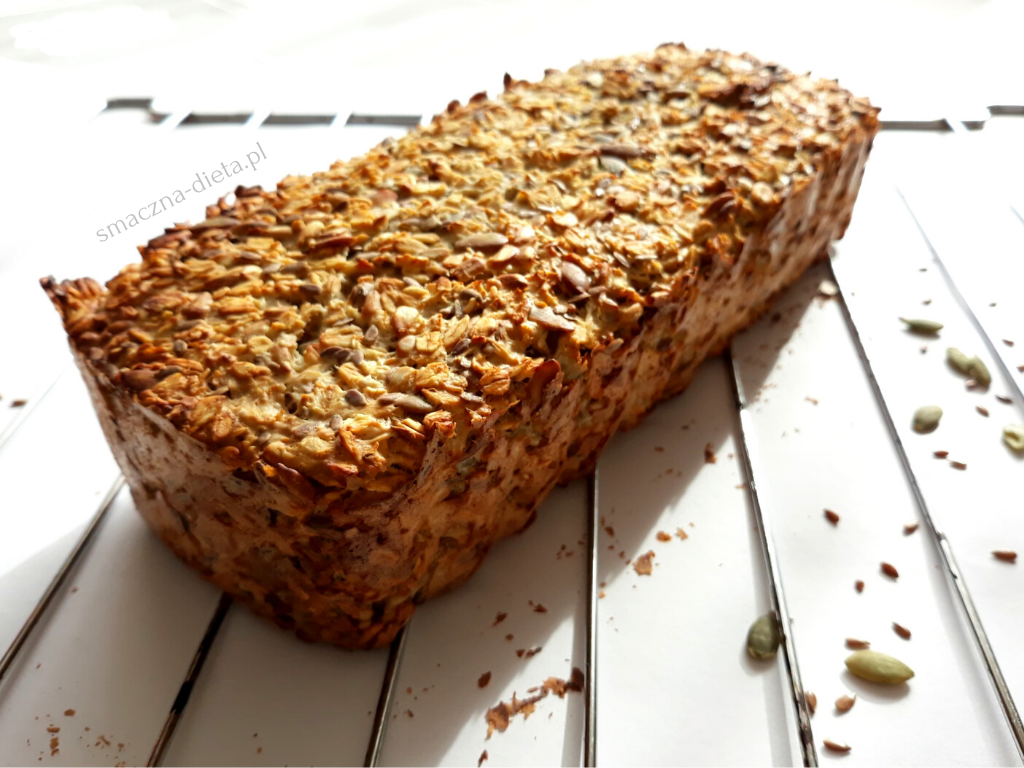 Read more about the article Chleb owsiany z ziarnami